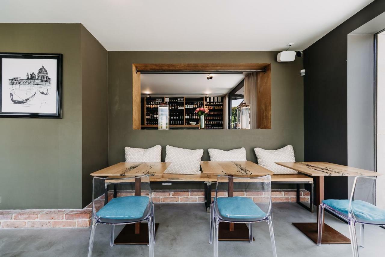 كارلوفي فاري Villa Bricola - Boutique Apartments المظهر الخارجي الصورة